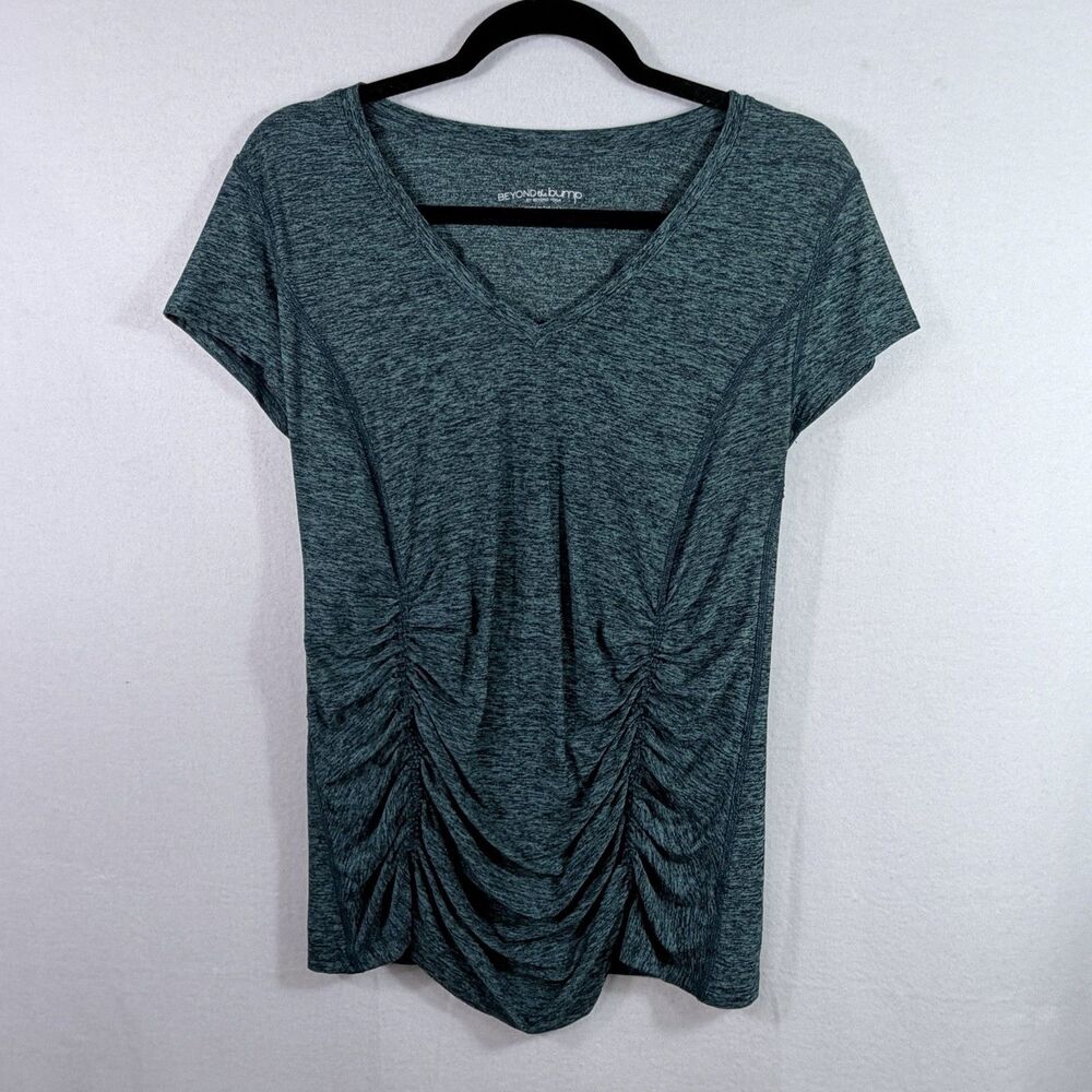 Beyond the Bump Green Featherweight One & Only Maternity Activewear Tee Size M